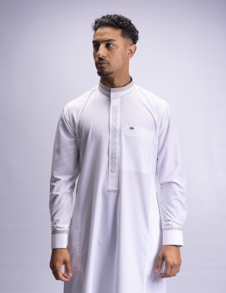 Amaani Noir Thobe in white with Arabic script embroidery on the placket, men's thobe South Africa