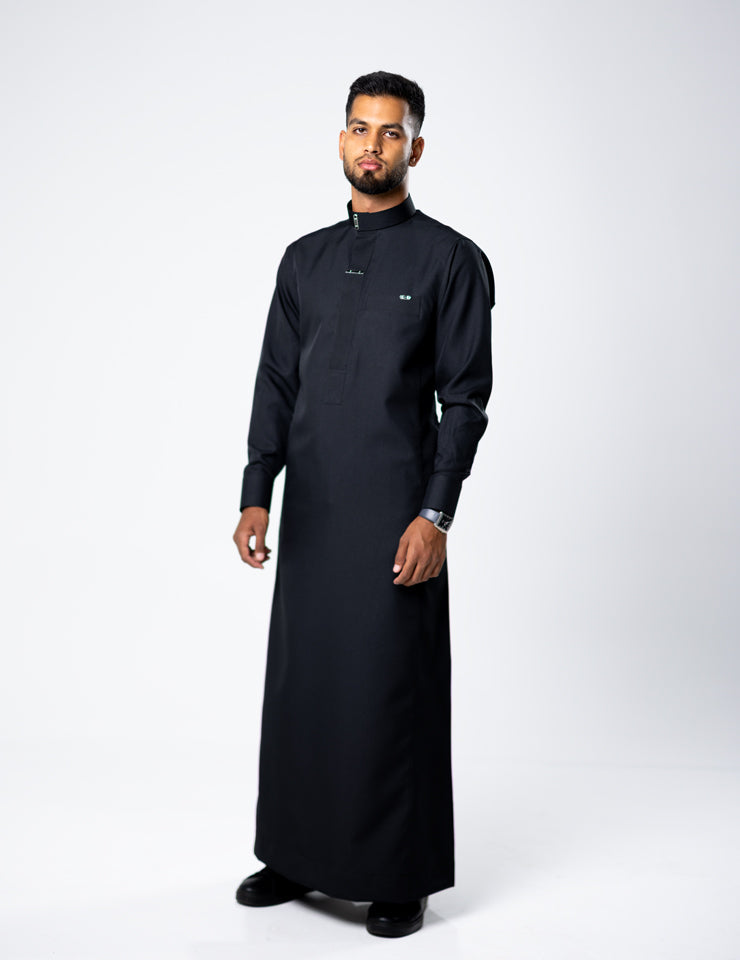 Amaani Asrar Saudi Thobe in black, full-length view - premium Saudi thobe South Africa
