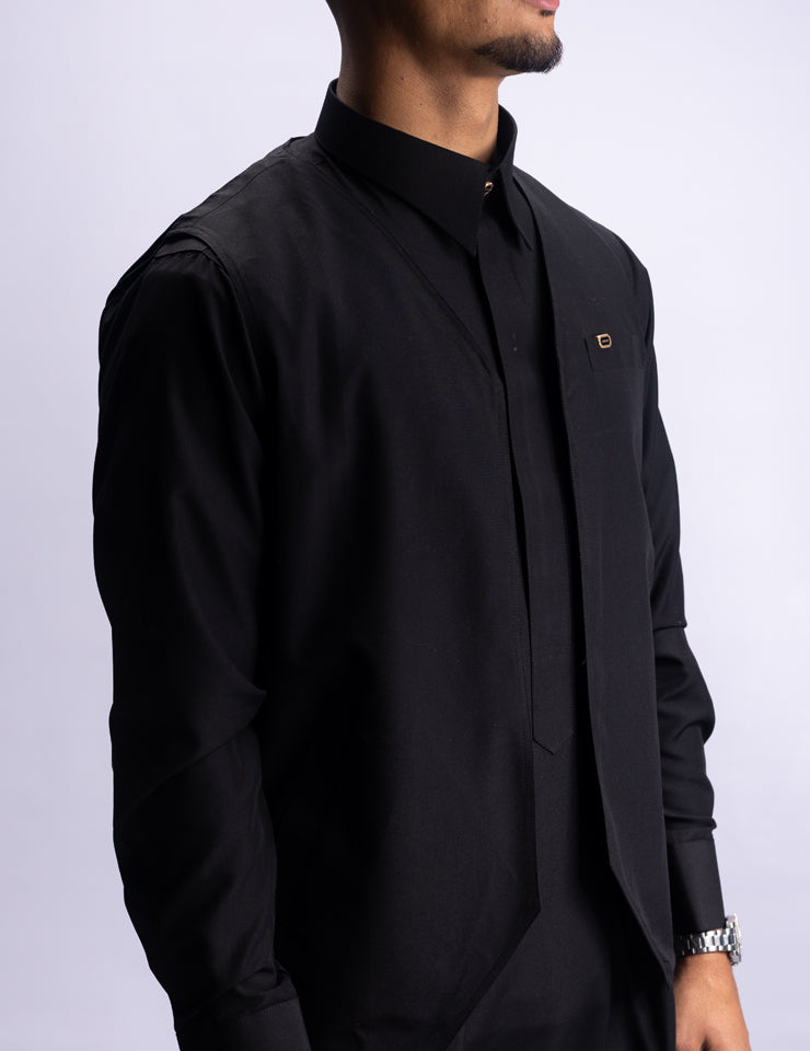 Black Ameer Thobe and waistcoat by Amaani, monochrome silhouette for Nikah, South Africa