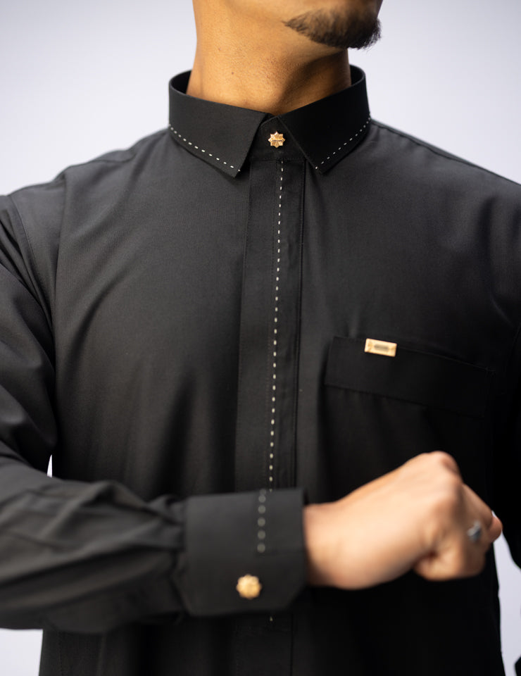 Black Amaani Iconic Thobe, silver or gold button options on a premium men's thobe, South Africa